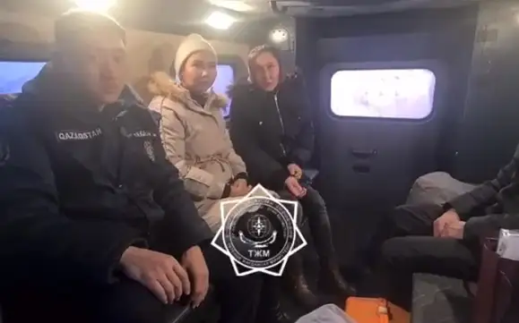 Айы-күні жеткен жүкті әйел перзентханаға жете алмай, қар құрсауында қалып қойған