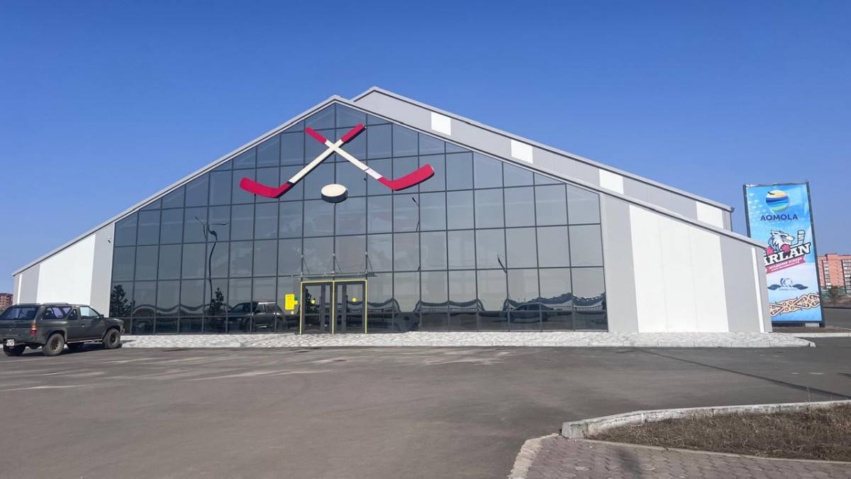 Көкшетаудағы жаңа мұз аренасы бір жылдан бері тоқтап тұр