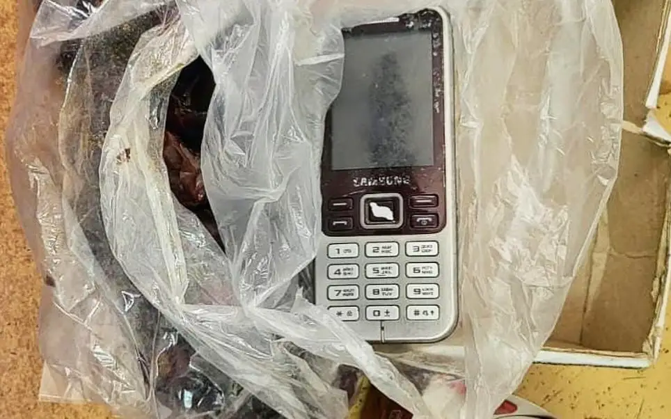Павлодарда тергеу изоляторына жіберілген сәлемдемеден ұялы телефон табылдым