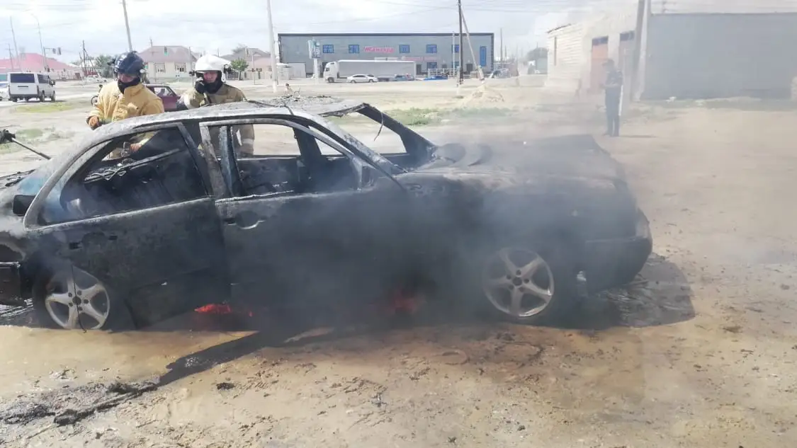 Қызылорда облысында көшеде тұрған автокөлік толығымен жанып кетті