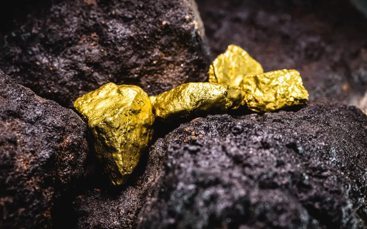 Ақмолада кеншілер 200 метр тереңде жасырын цех ашып, алтын ұрлап келген