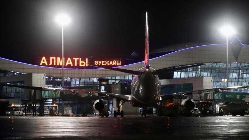 Алматы әуежайында темекі шеккен Қытай азаматына айыппұл салынды