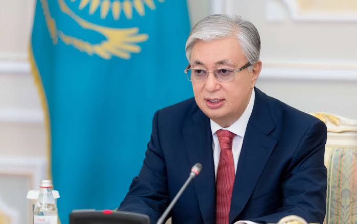 Бастауыш деңгейде мемлекеттік тілді білмегені үшін азаматтық беруден бас тарту. Тоқаев түзетулерге қол қойды