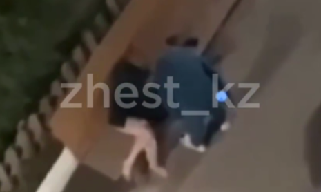 Кілтін жоғалтқаны үшін ұрды
