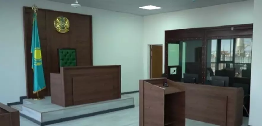 Шымкентте 19 жастағы жас жігіт көршінің баласын зорлап жүрген