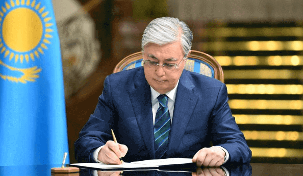Тоқаев Әскери-теңіз күштерінің бас қолбасшысын тағайындады