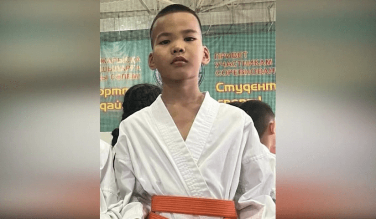 «Көшеге шыға алмадым»: Ақтөбеде әткеншектен құлап, көз жұмған  9 жасар баланың анасы оқиға туралы айтты
