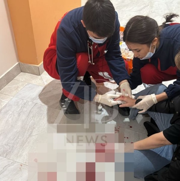 Астанада әйел адамға плиткалар құлап қансыратты