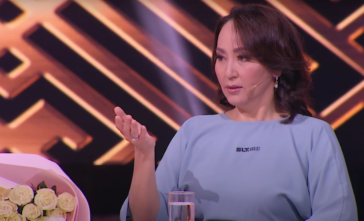 "Әкемнен кешірім сұрап үлгердім". Айгүл Иманбаева сұхбатта жан дүниесін ашты (ВИДЕО)
