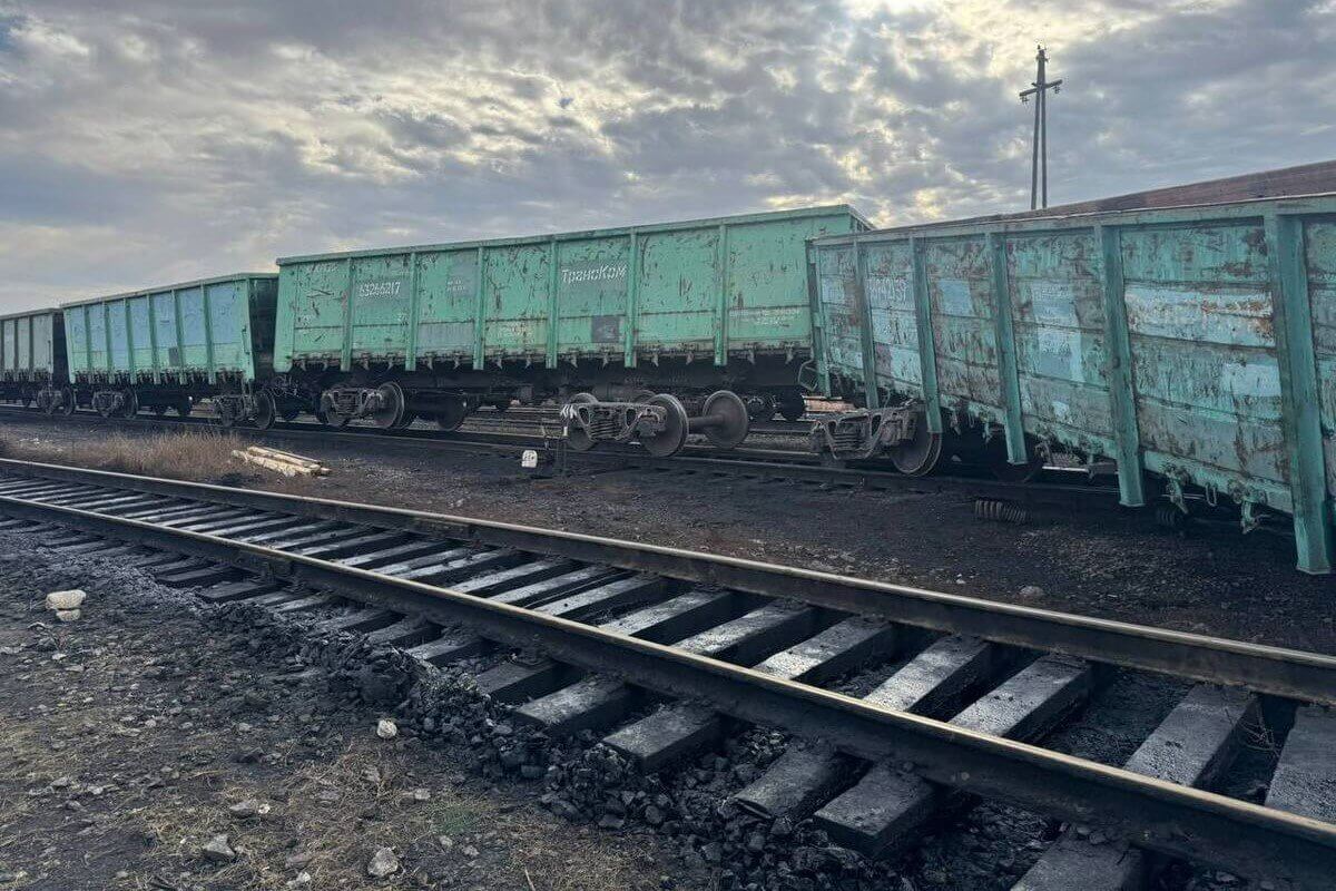 Шұбаркөл стансасында вагондар рельстен шығып кетті