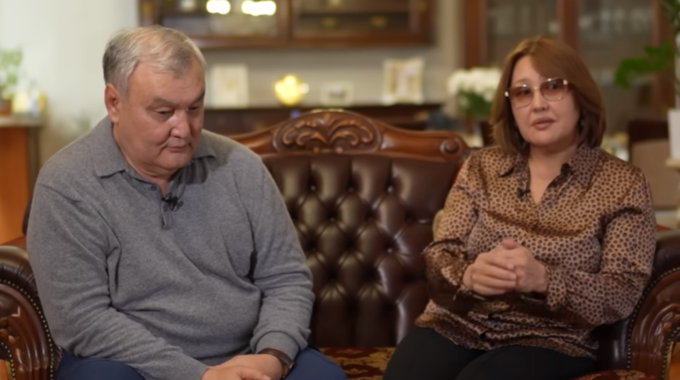 "Біздің оған жанымыз ашитын": Нүкенованың ата-анасы алғаш рет ашық сұхбат берді (ВИДЕО)
