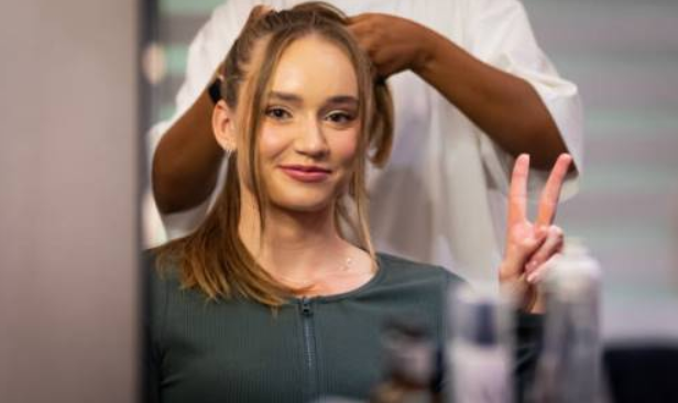 Теннисші Елена Рыбакина ең бай әйелдердің тізіміне енді
