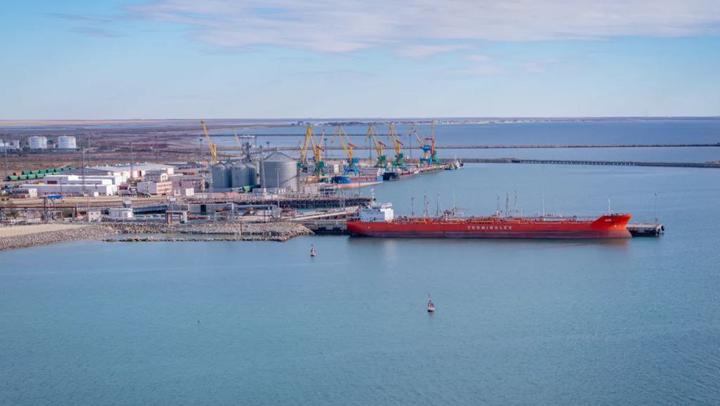 Ақтау портындағы ауқымды жобаға 20 млрд теңге бөлуді ұмытқан - сенатор