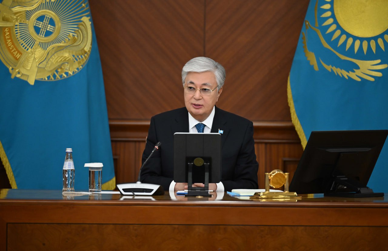Шоу-бизнес өкілдері де, депутаттар да Қазақстанға неше түрлі лақап ат қойып алған - Тоқаев