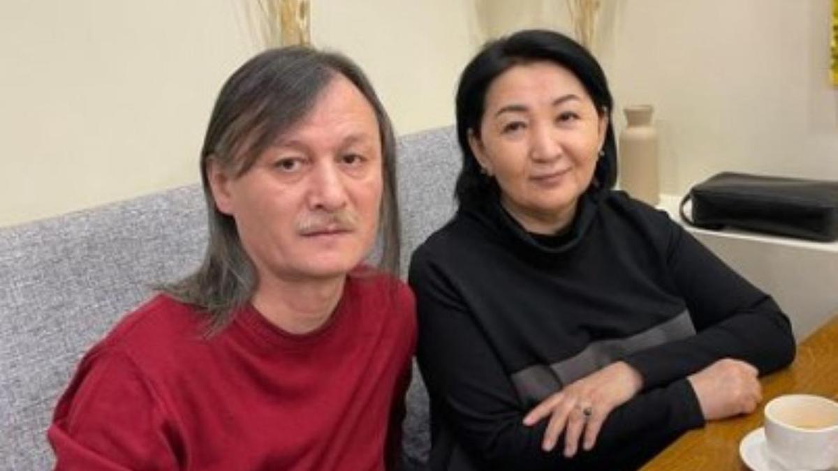 "Фарида қызыңыз сияқты емес пе": Ұлықпан Жолдасовтың әйелі елден сөз естіді (ФОТО)